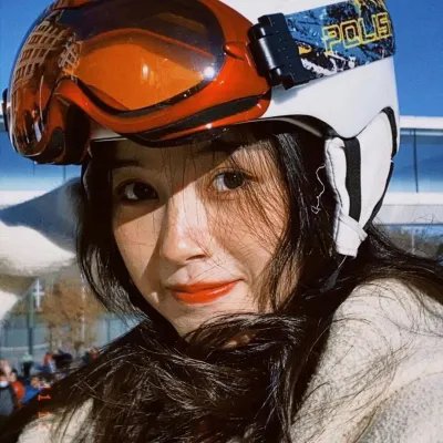 好女向前行